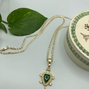 Jewelry gold plated, turtle pendant and chain